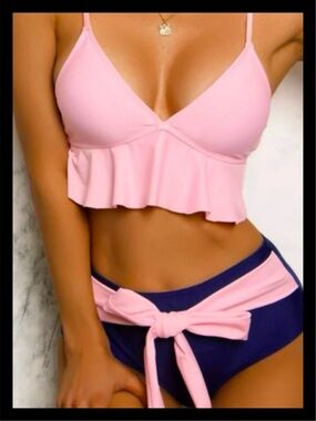 💕Ruffle Hem Knot Front Bikini NEW💕